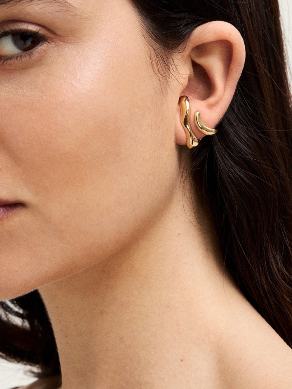 Madewell Gold Tone Sculptural Hoop Earrings